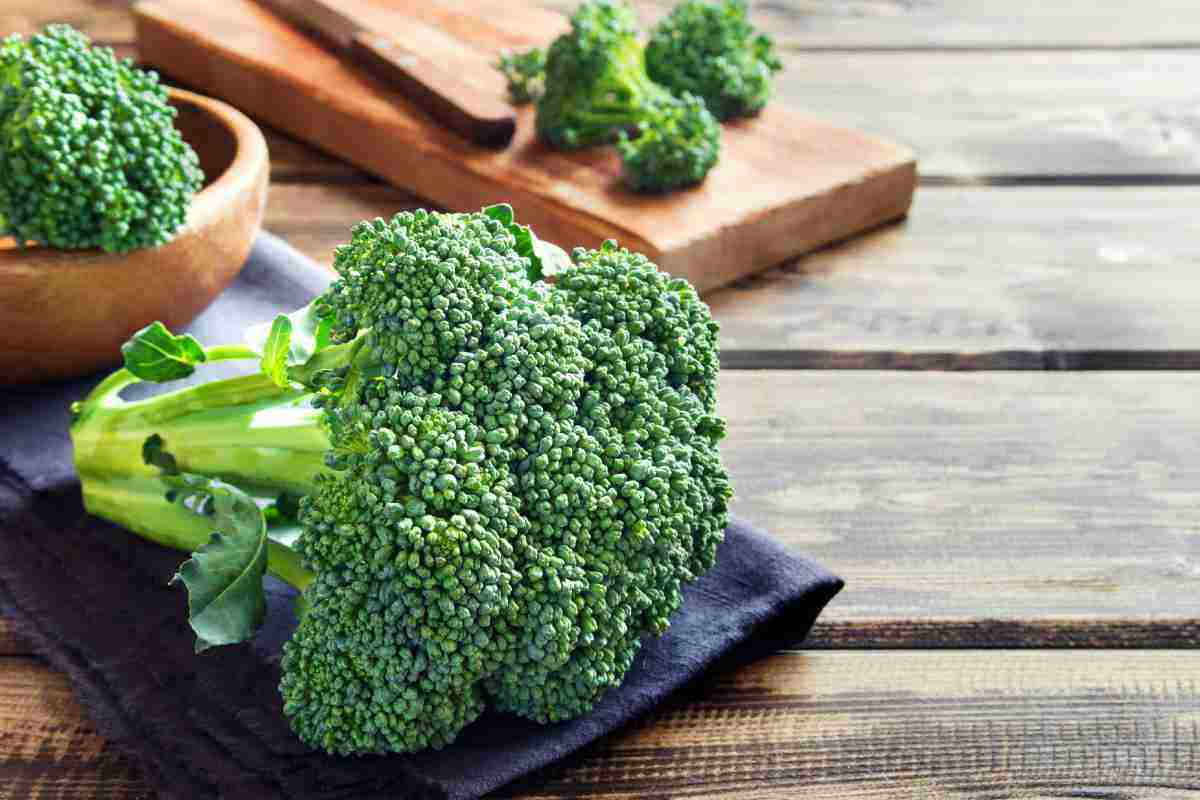 Cosa non cucinare mai nella friggitrice ad aria: rischi di buttare tutto
