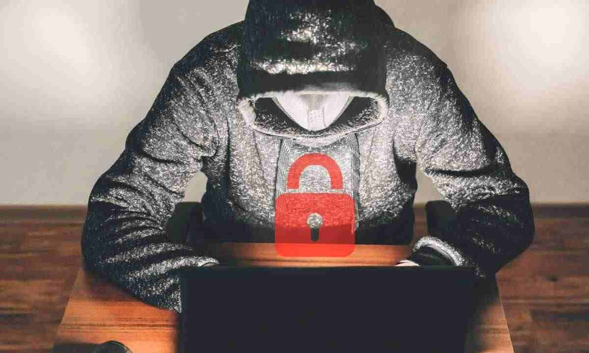 Gmail, scatta l’allarme: i truffatori sfruttano questa impostazione per attaccarti