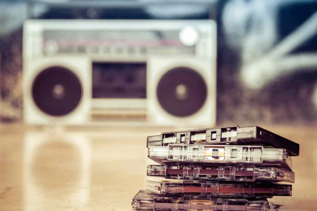 Musicassette, tutti quanti le abbiamo a casa: se possiedi una