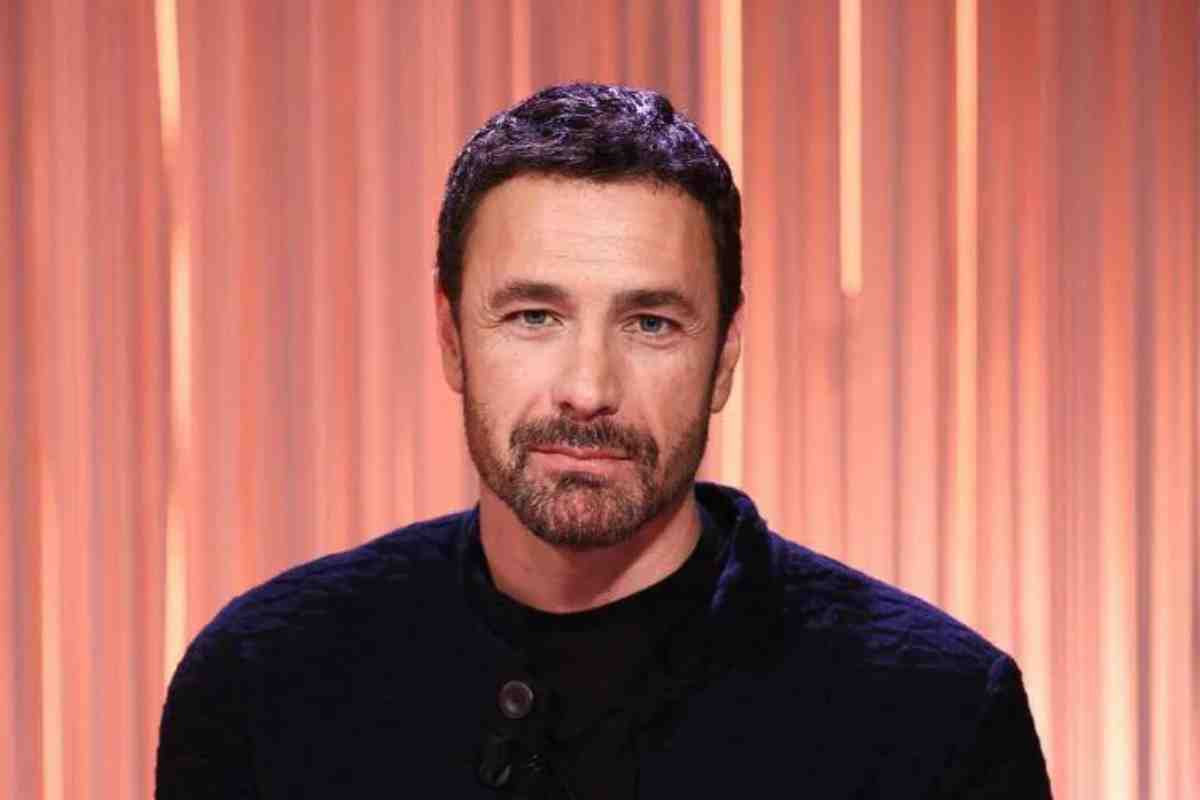 Raoul Bova visto con lei dopo il divorzio da Rocio