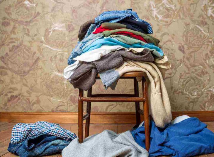 Se metti i vestiti sulla sedia e non nell'armadio, c'è una spiegazione precisa, i dettagli