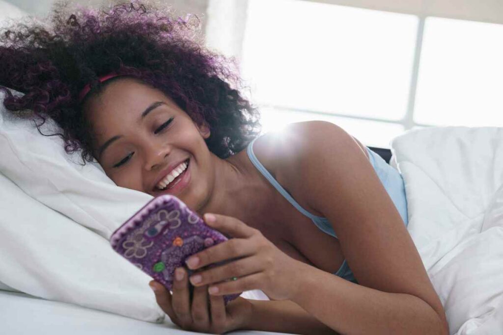 Come rispondere su WhatsApp senza risultare online, tutti i dettagli