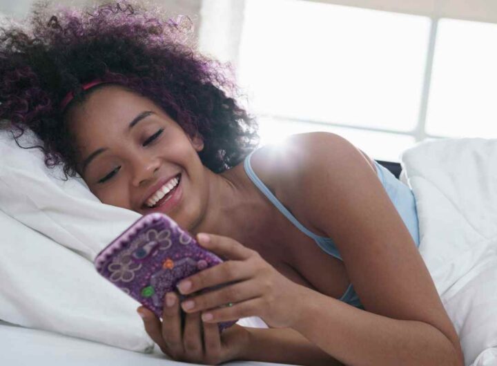 Come rispondere su WhatsApp senza risultare online, tutti i dettagli